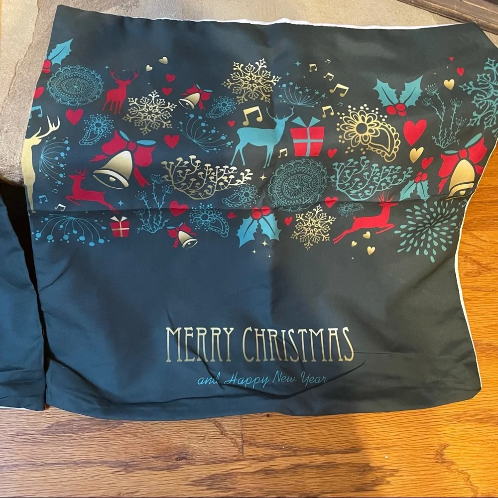 New Set of Two Christmas Pillow Cases Indoor Outdoor